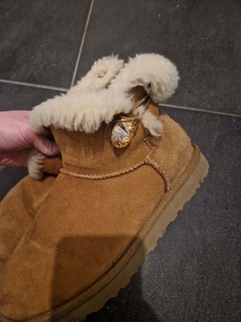 Ugg Bailey Button Bling 