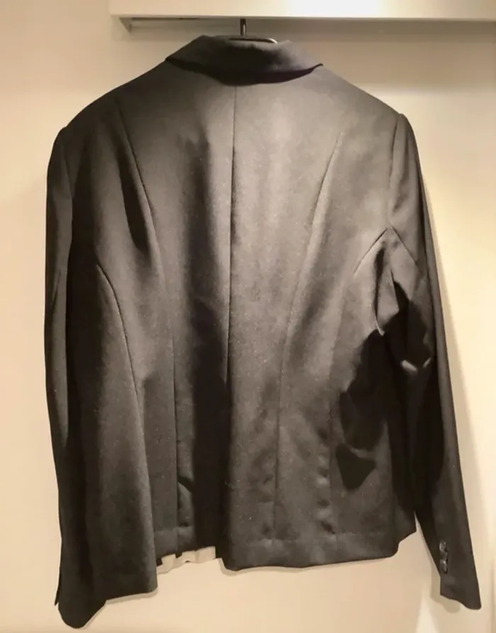 Blazer noir à épaulette femme taille 44 de marque Yessica - photo numéro 4