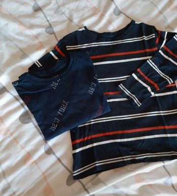 Lot de tee-shirts manches longues Primark 4/5A