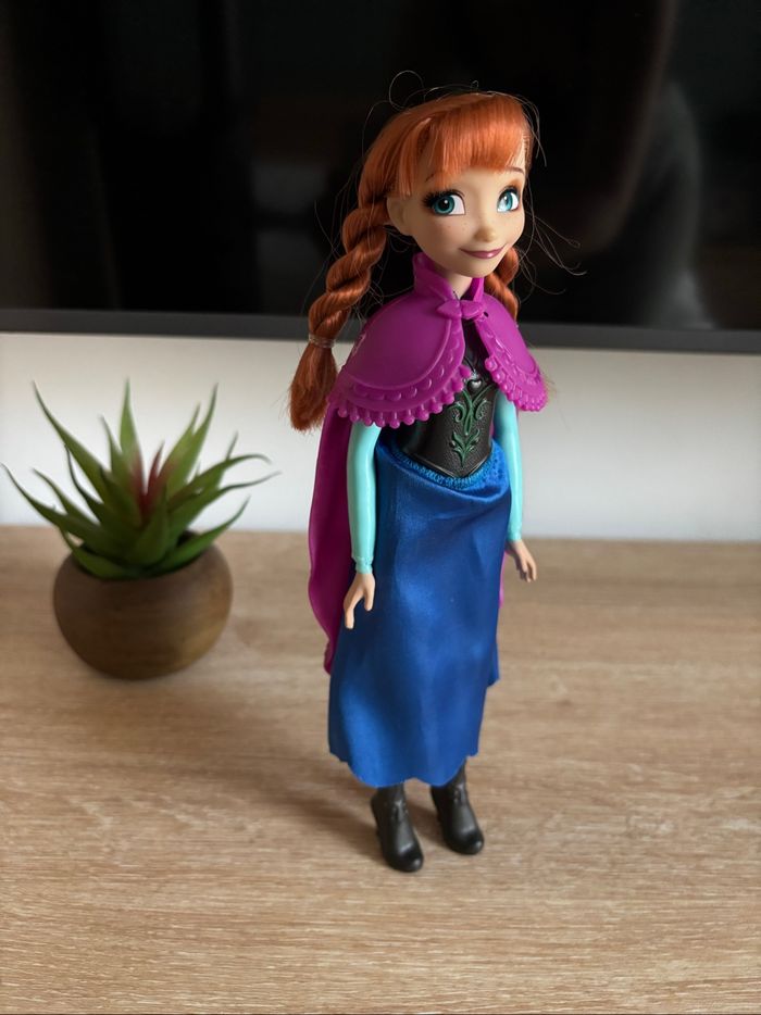 Poupée Anna de la reine des neiges - photo numéro 3