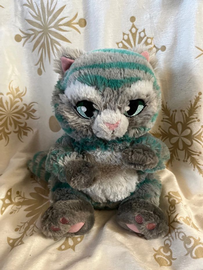 Peluche Chat du Cheshire Alice de l autre côté du miroir Disneyland Paris
