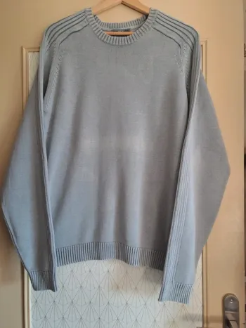 Pull homme gris cargo L décoloration de pliage car rarement porté prix mini