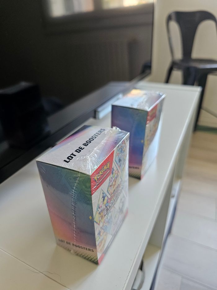 Bundle Pokemon 8.5 Évolution Prismatiques - photo numéro 3