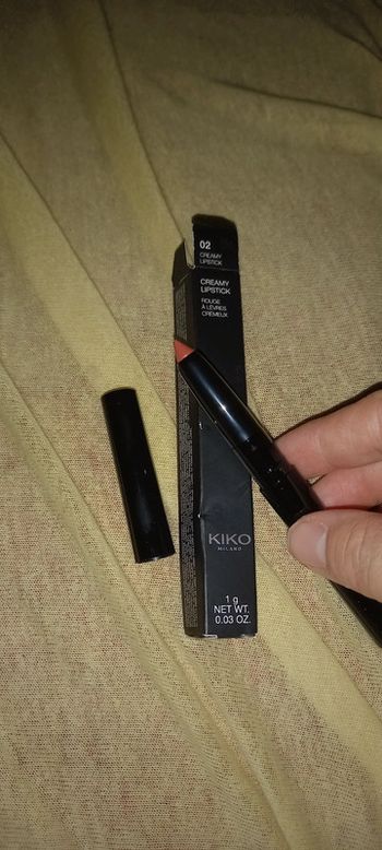 Rouge à lèvres crémeux neuf kiko