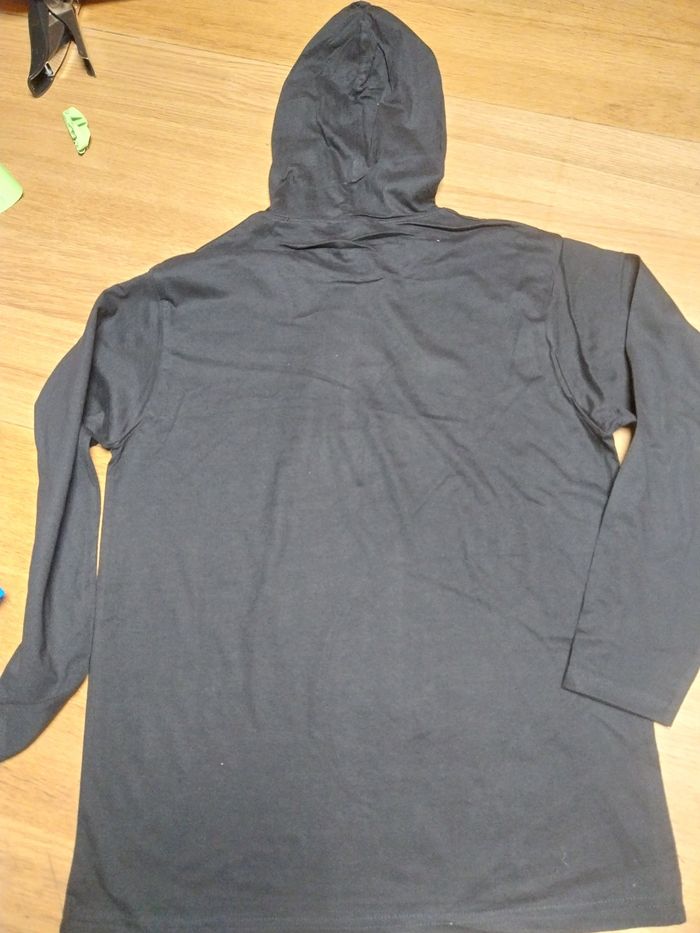 T shirt manches longues à capuche neuf S - photo numéro 6