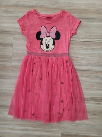 Robe courte fille 6 ans, très bon état. 