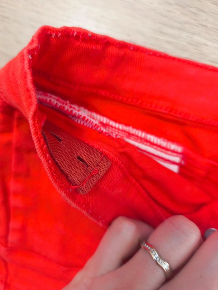 Short rouge - photo numéro 3