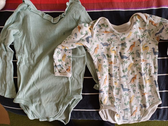 Lot vetements bébé 18m fille - photo numéro 4
