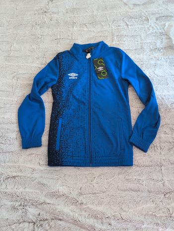 Gilet umbro bleu. Neuf. 10 ans