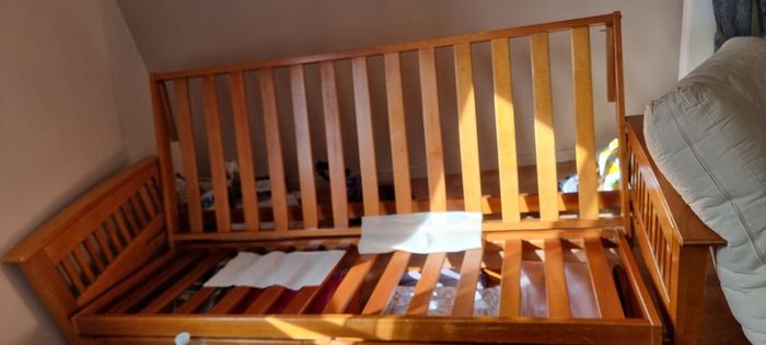 Canapé convertible 3 places en bois massif - photo numéro 5