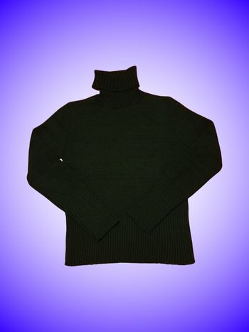 Pull Col Roulé Noir Classique Jennyfer – Maille Fine et Douce – Indispensable Hiver – Très Bon État