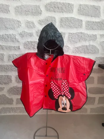 Poncho Cape ciré manteau imperméable 3 ans Disney Minnie