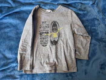 T shirt manches longues gris très bon état