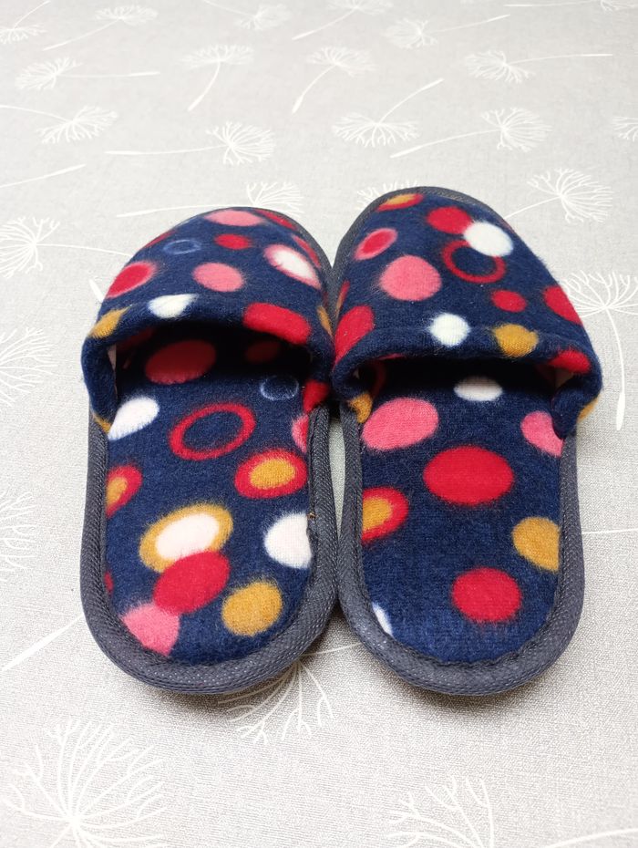 Pantoufles pois - photo numéro 2