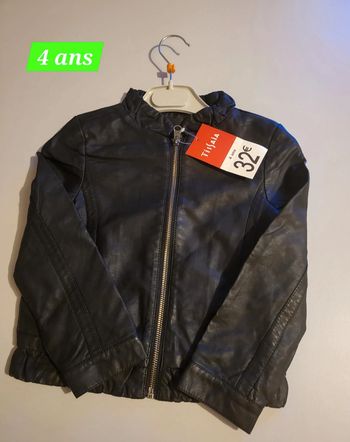 🪀 Veste neuve 4 ans Tissaia 🪀
