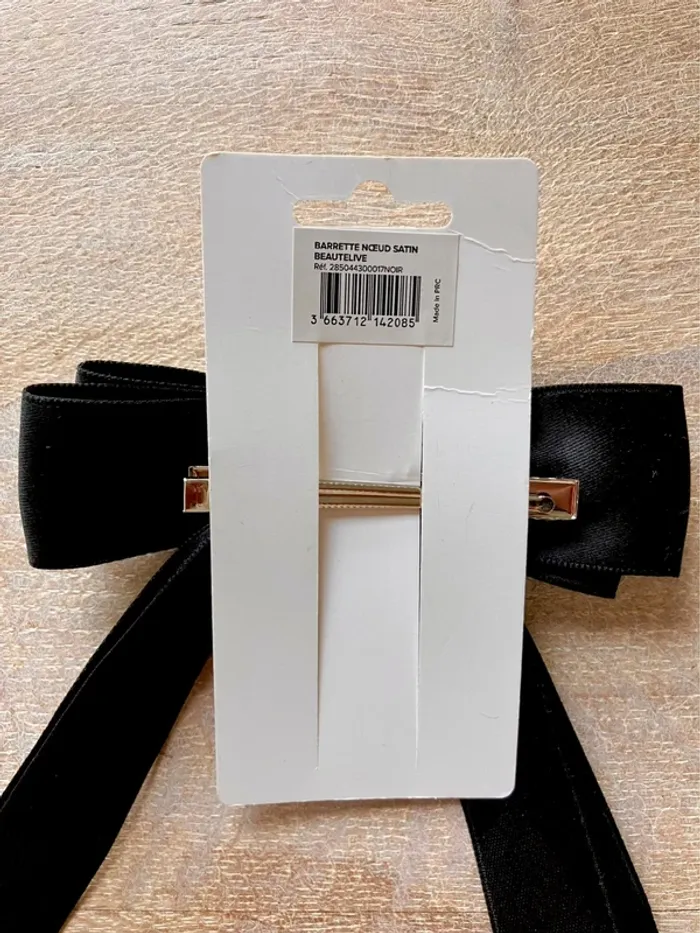 Barrette nœud satin noir de Beautélive Pretty Final Touch – Neuve - photo numéro 6
