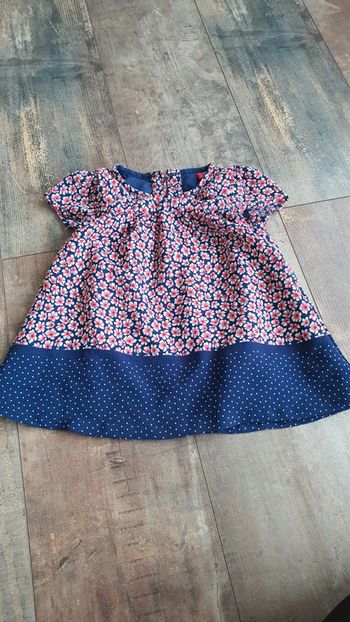 Robe orchestra 23 mois en très bon état