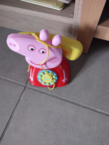 Téléphone sonore Peppa pig à tirer