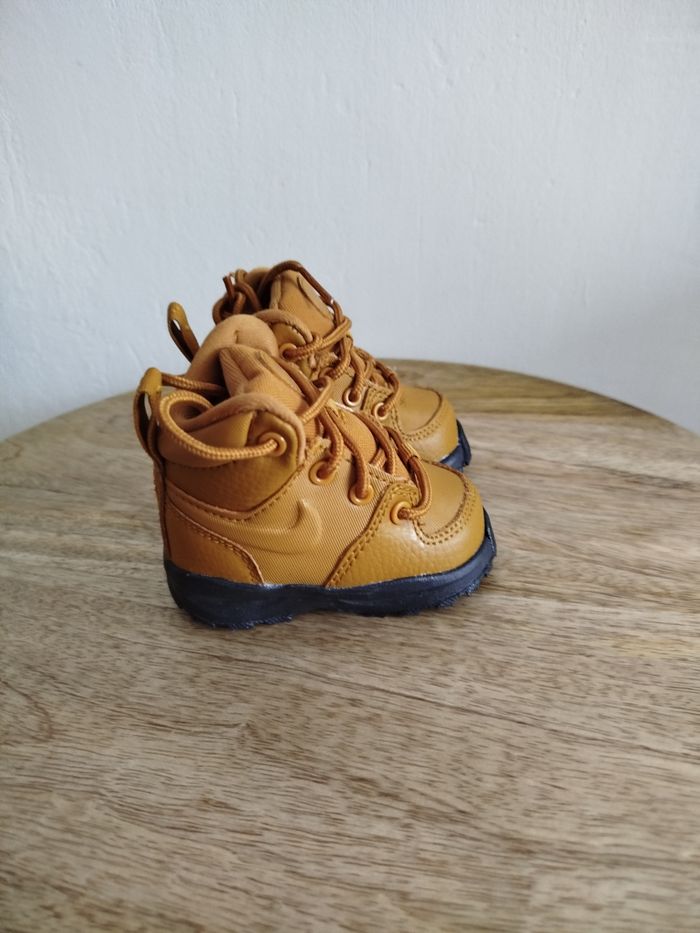 Baskets NIke T17 - photo numéro 4