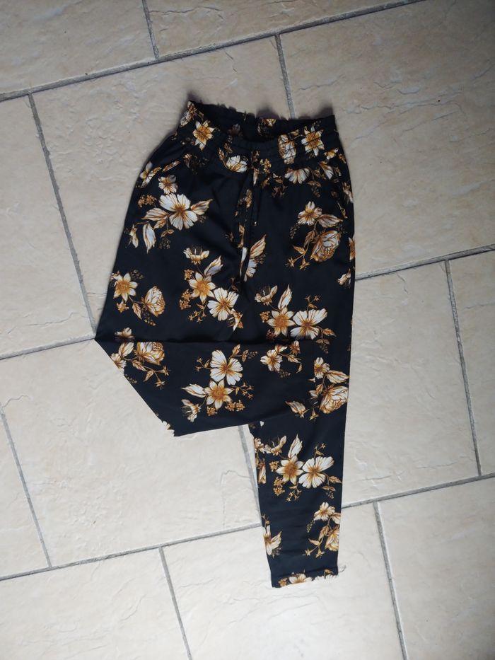 Pantalon léger fleuri 34 femme