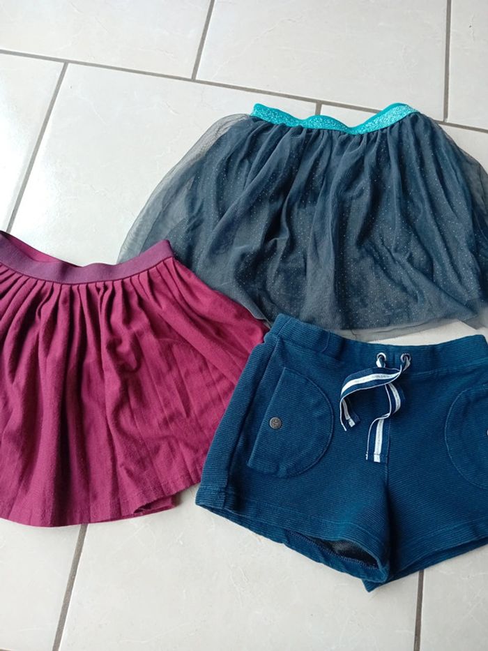 Lot jupes et short