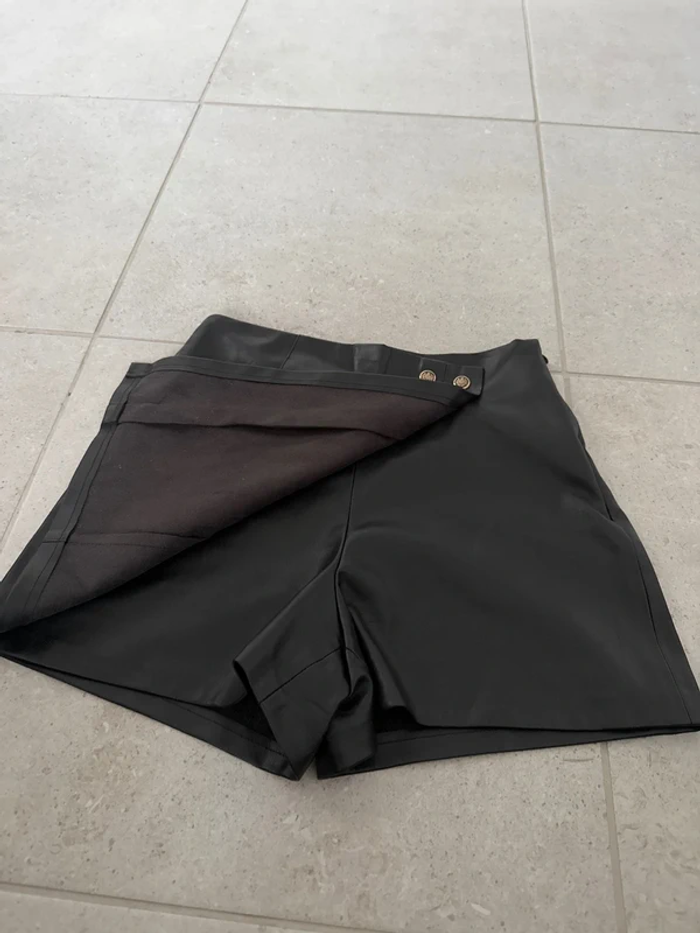 Jupe short - photo numéro 2