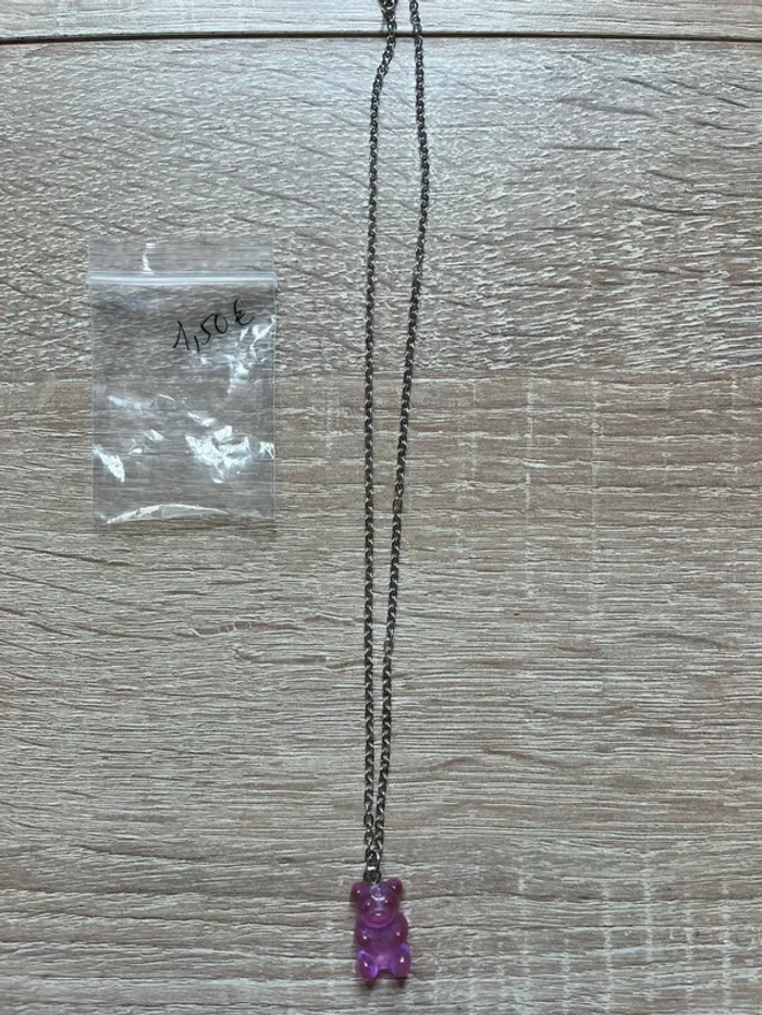 Collier et pendentif nounours
