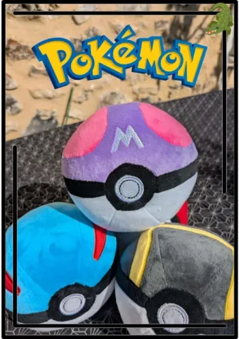 MasterBall en peluche violet