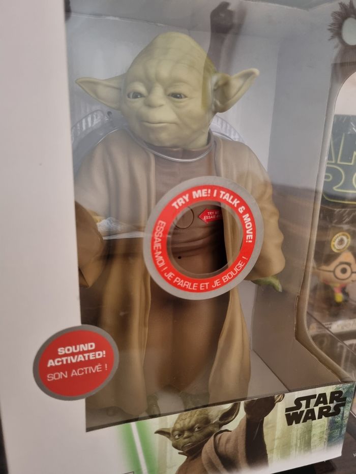 Figurine Maître Yoda interactive - photo numéro 2