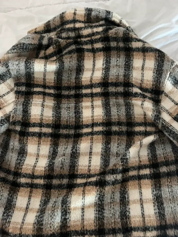 Veste surchemise à carreaux Bershka - photo numéro 4