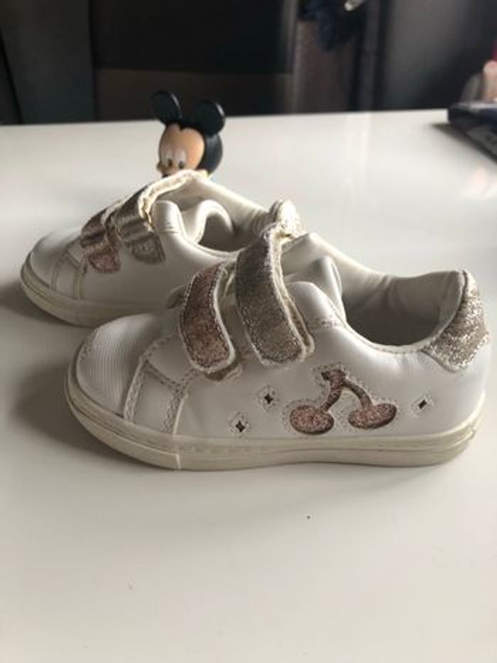 Baskets bébé fille