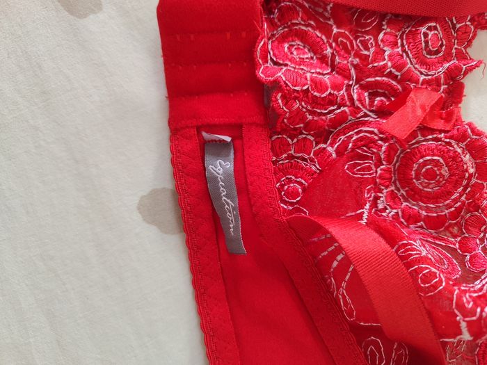 Soutien gorge taille 90 B - photo numéro 2