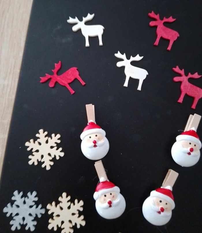 2 lots décorations rennes, flocons et marques places père Noël ( vente en 1 seul lot voir annonce) - photo numéro 4