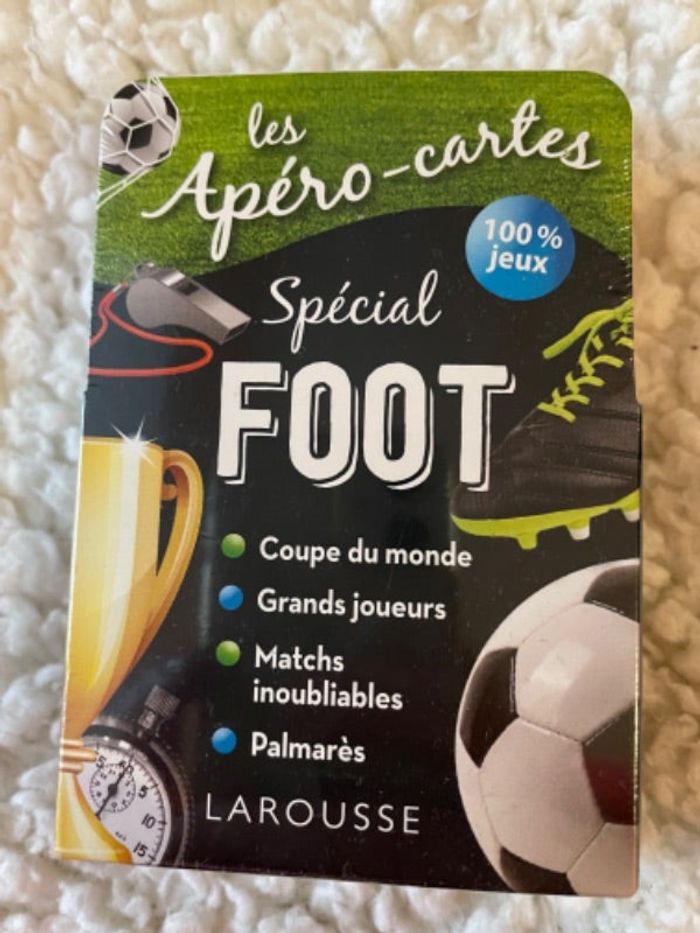 Jeu apéro-cartes spécial foot