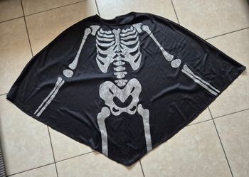 Cape halloween squelette