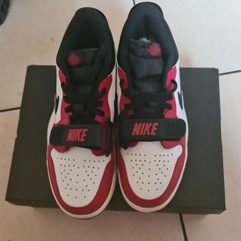 Baskets neuves Nike pointure 40