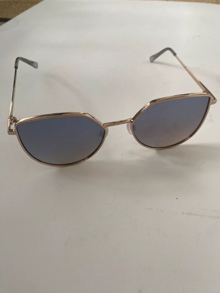 Jolie paire de lunettes • 👓