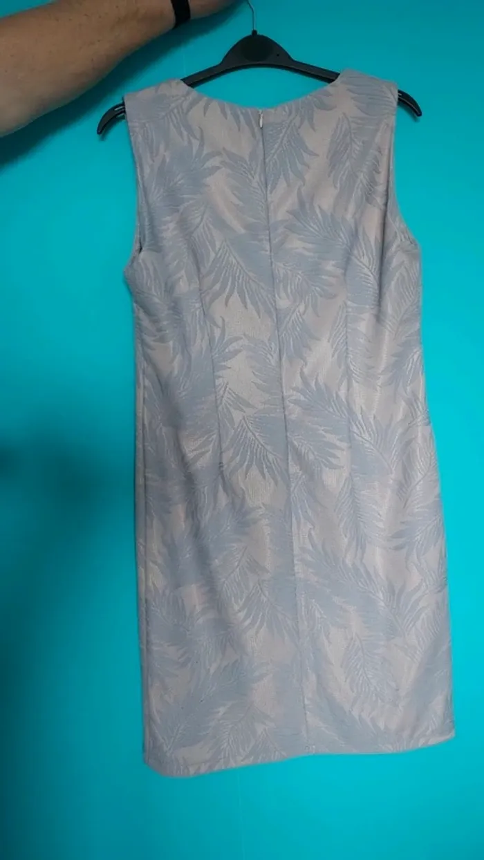 Robe taille 44 - photo numéro 2