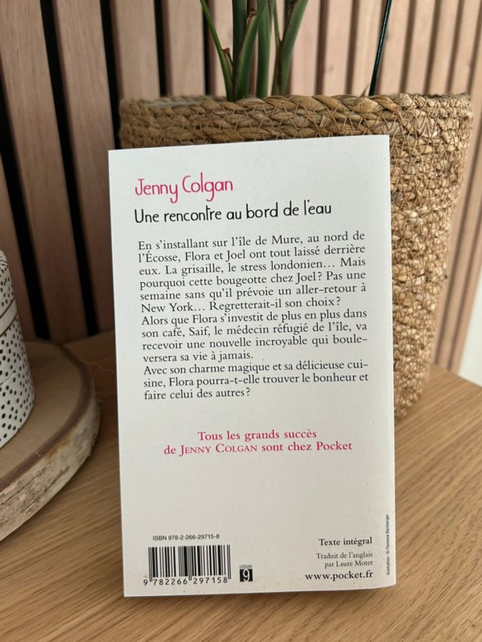 Livre Une rencontre au bord de l’eau - photo numéro 2