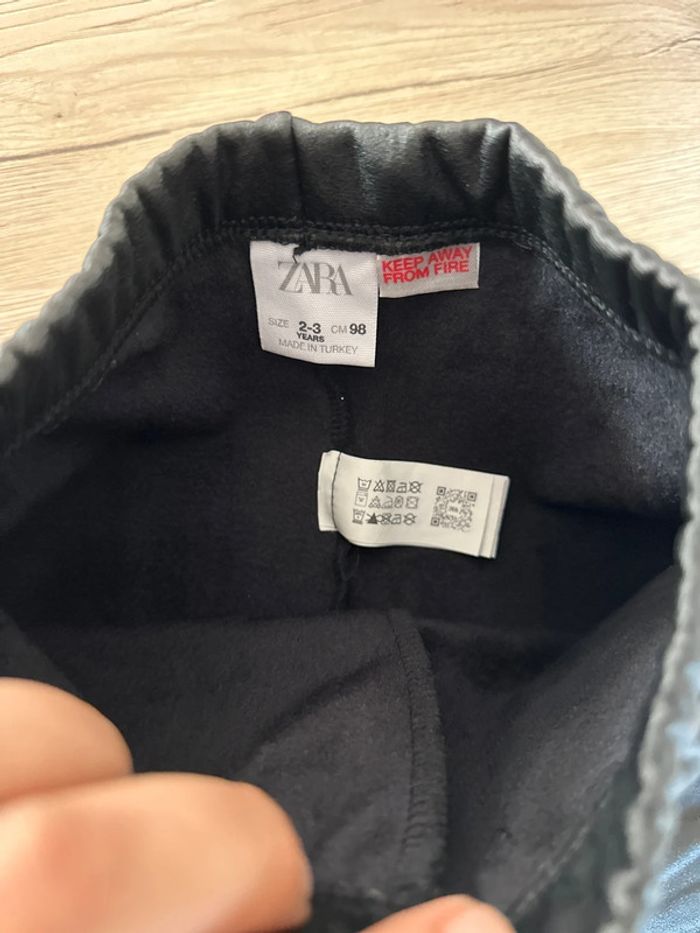 Legging chaud similicuir Zara neuf 2/3 ans - photo numéro 4