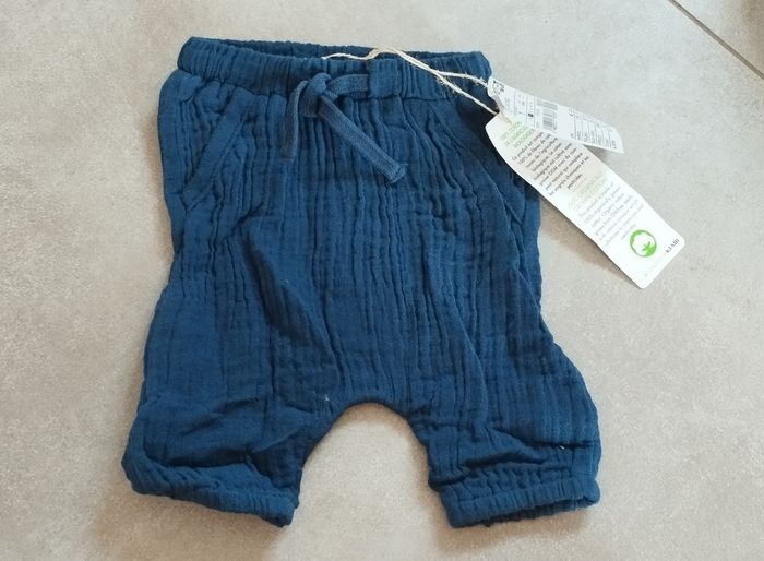 Sarouel garçon 1 mois Kiabi neuf