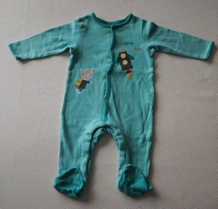 Lot de 4 pyjamas légers taille 6 mois - photo numéro 6
