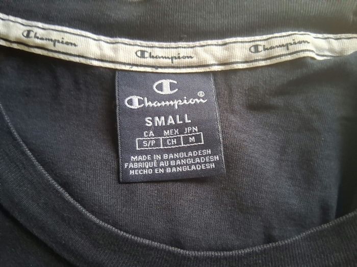 Lots de 2 tee-shirts Taille S (Champion et Nike) - photo numéro 2