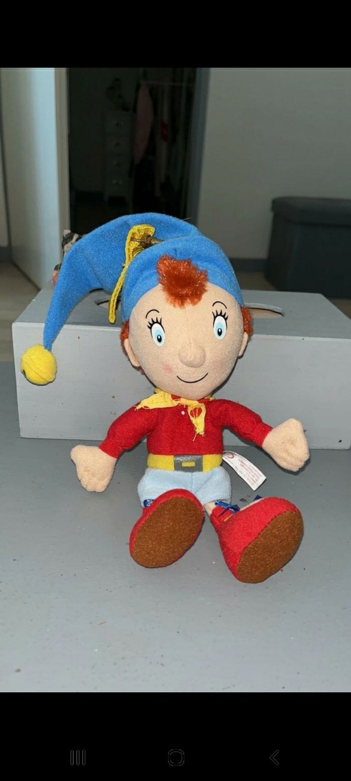 Peluche oui oui porte monnaie
