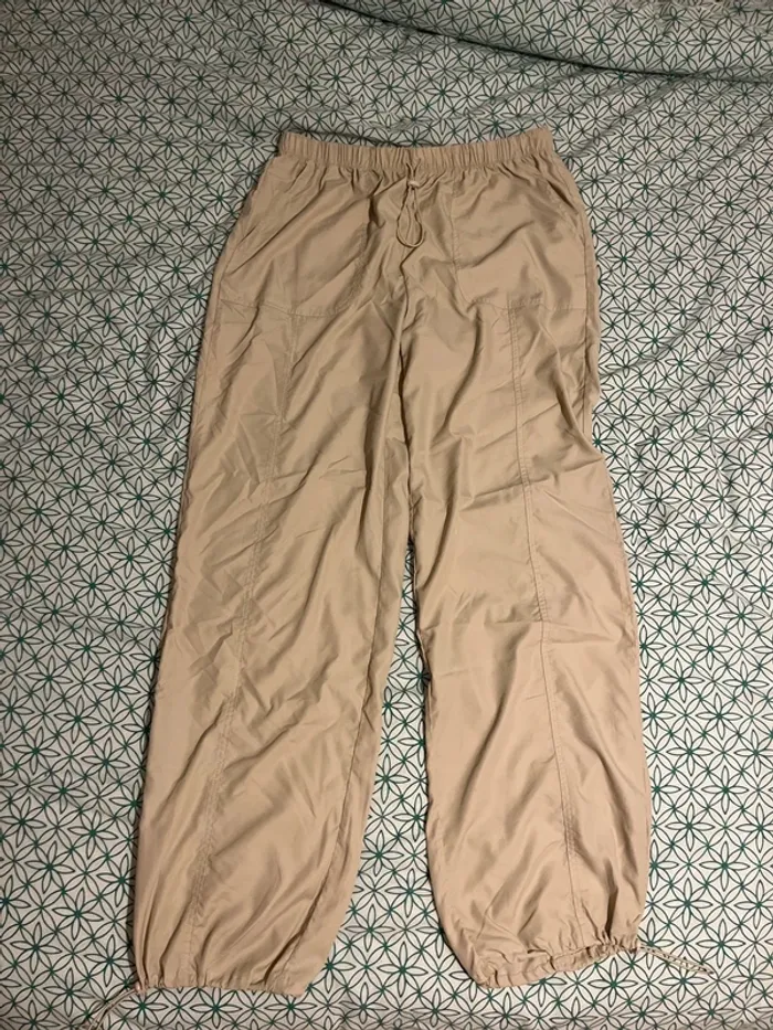 parachute beige