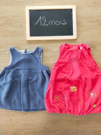 Robes sans manches taille 12mois