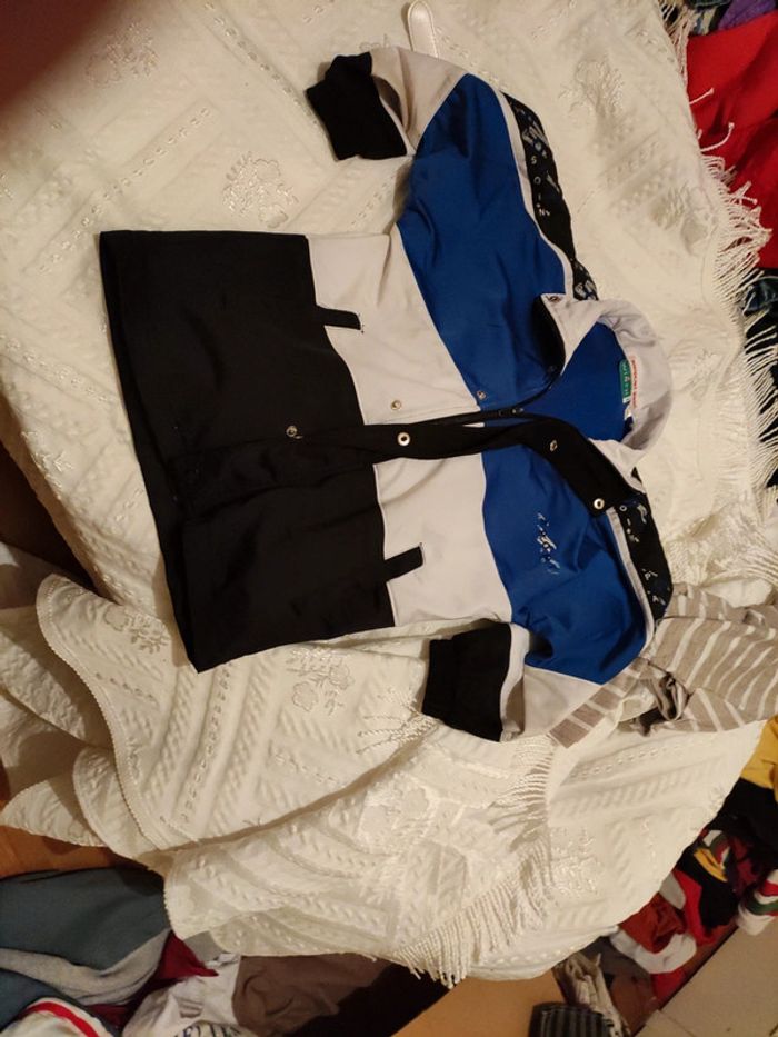 Lot de 4 articles 6 ans - photo numéro 3