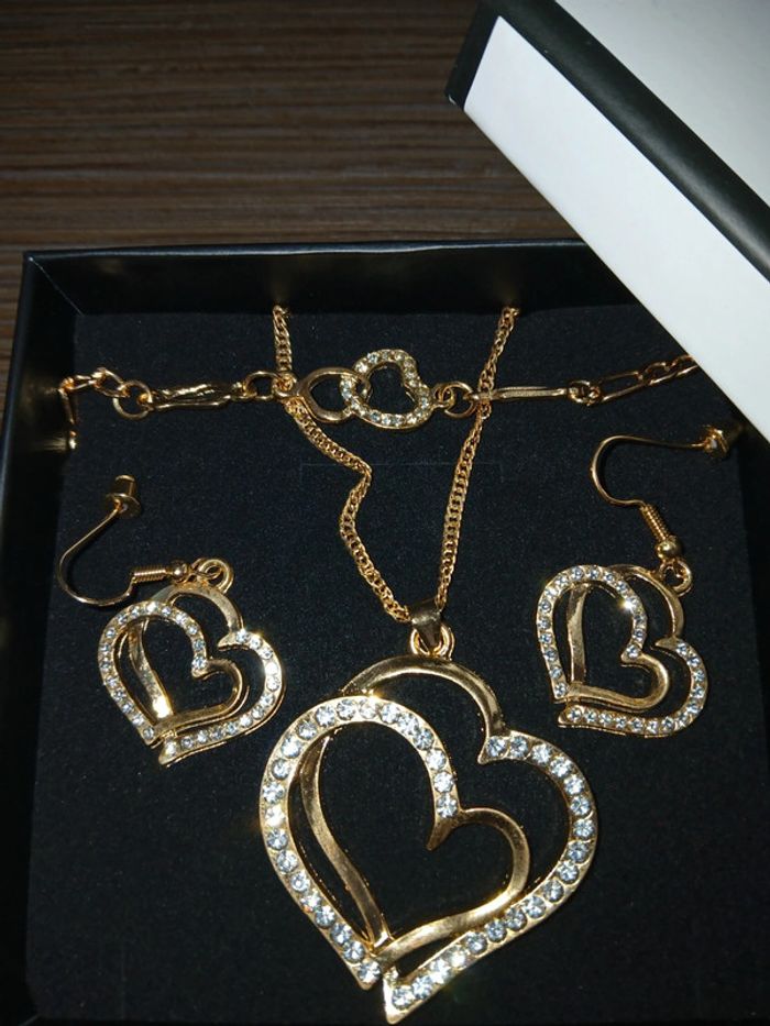Parure de bijoux avec coffret femme - photo numéro 3
