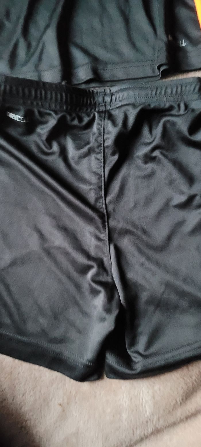 Ensemble de foot - photo numéro 3