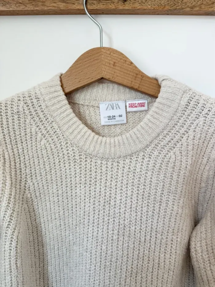 Pull en maille à côtes perlées Zara - photo numéro 2